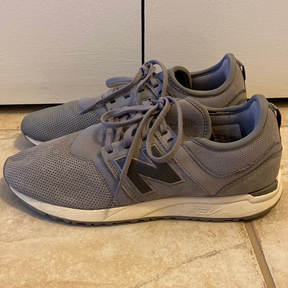 NEW BALANCE 247 SERIES  Women’s Size 8.5